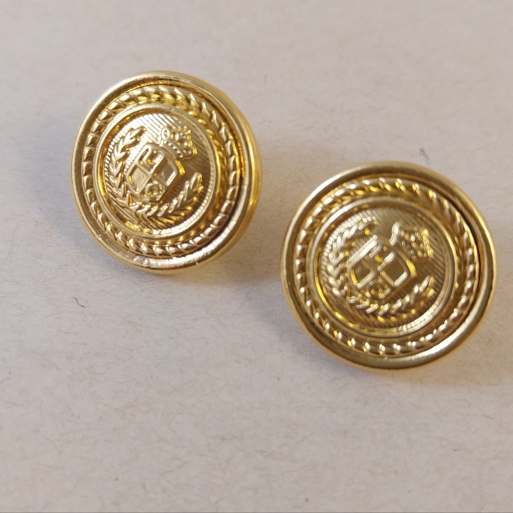 Liz Claiborne Gold Button Earrings - Picture 1 of 10
